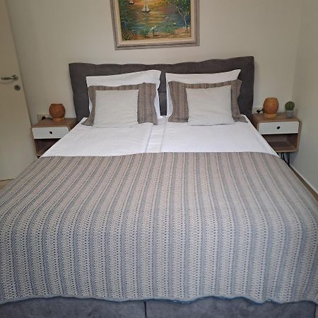 Apartment Lino - City Center Ровин Екстериор снимка